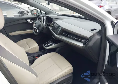 2024 Audi Q4 E-Tron Premium Plus 55 Quattro из США, поврежденный, VIN WA1LUBFZ0RP057848